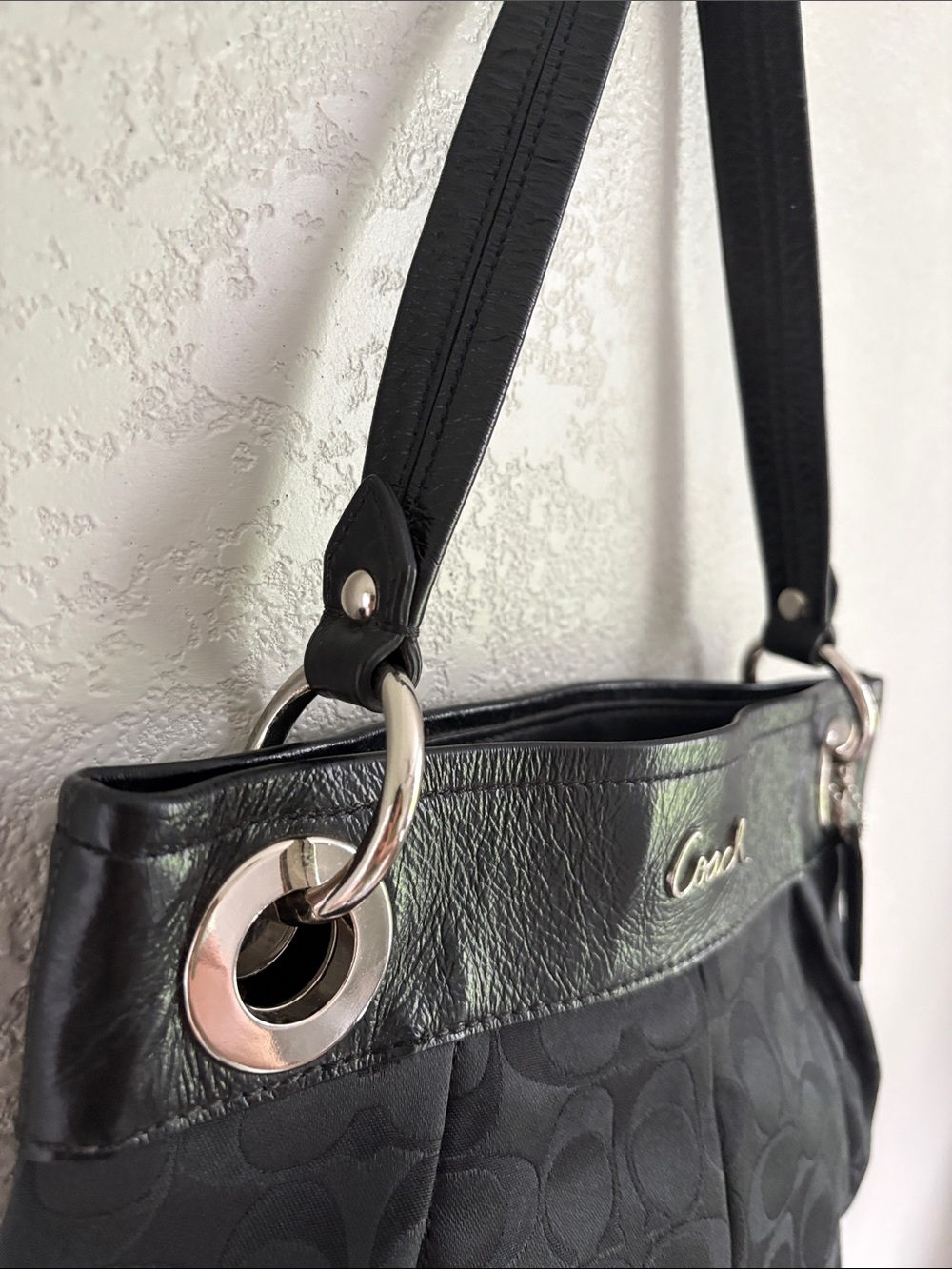 Coach Black Ashley Signature Shoulder Bag - Picture 6 of 7